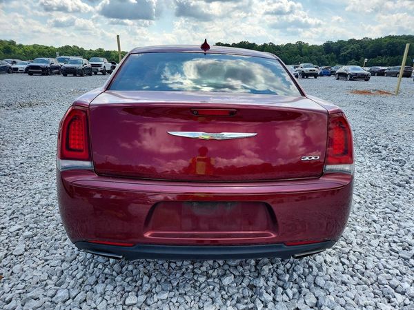 2018 CHRYSLER 300