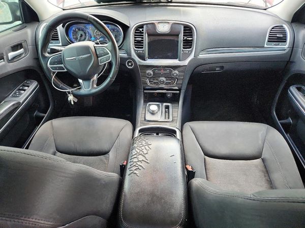 2018 CHRYSLER 300