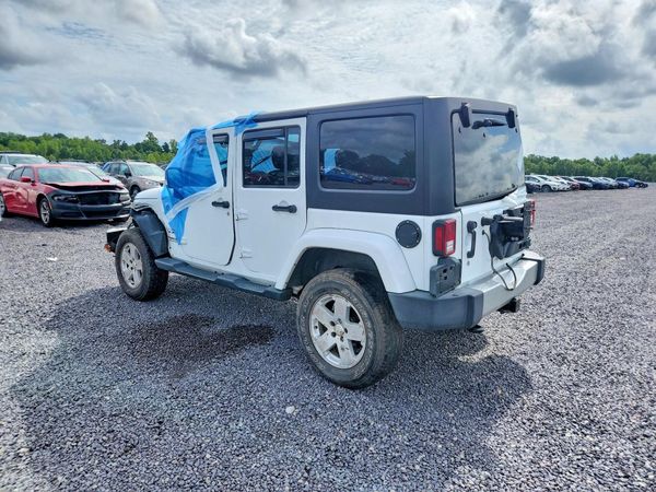 2017 JEEP WRANGLER UNLIMITED SAHARA 4X4