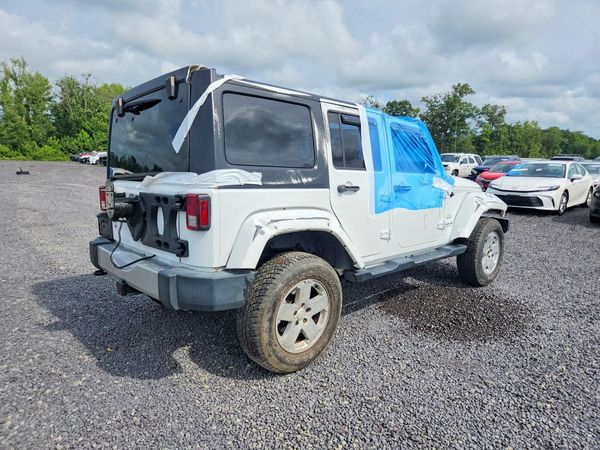 2017 JEEP WRANGLER UNLIMITED SAHARA 4X4