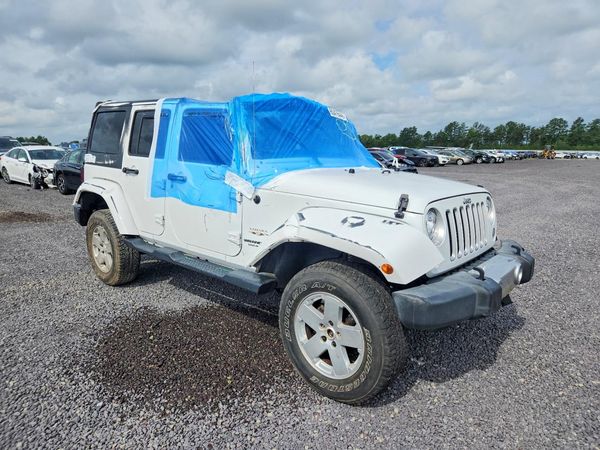2017 JEEP WRANGLER UNLIMITED SAHARA 4X4