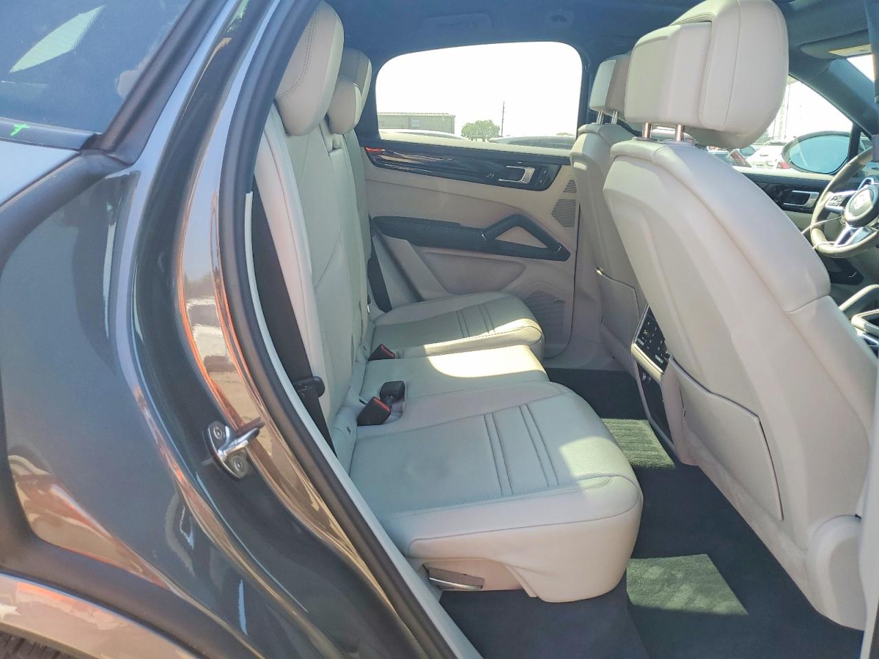 2020 PORSCHE CAYENNE S Coupe