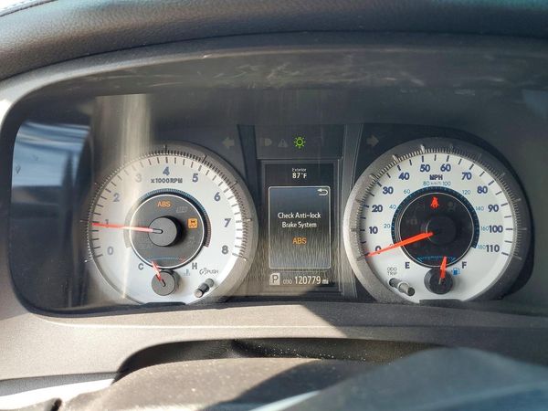 2016 TOYOTA SIENNA