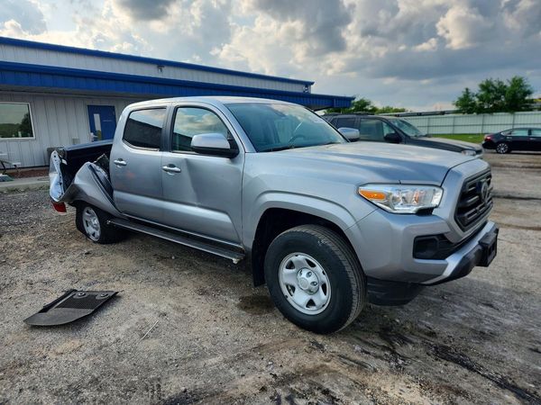 2019 TOYOTA TACOMA SR5