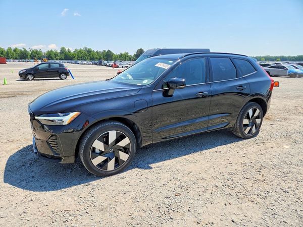 2025 VOLVO XC60 Plus Dark
