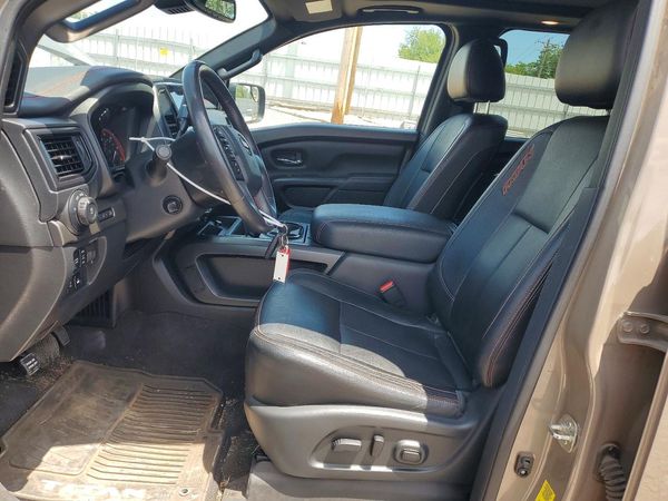2021 NISSAN TITAN Crew Cab