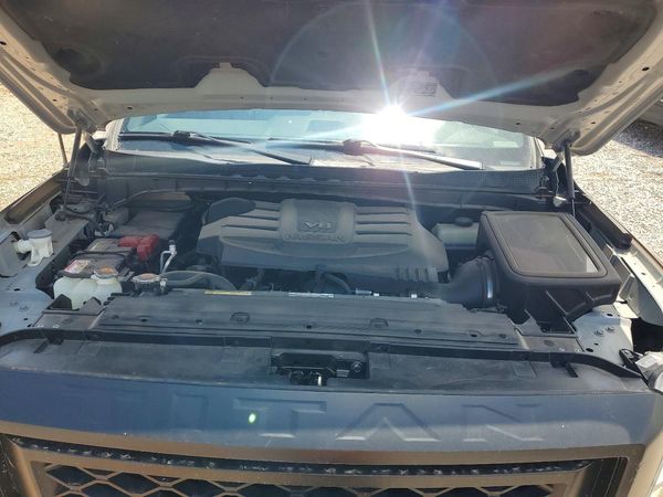 2021 NISSAN TITAN Crew Cab
