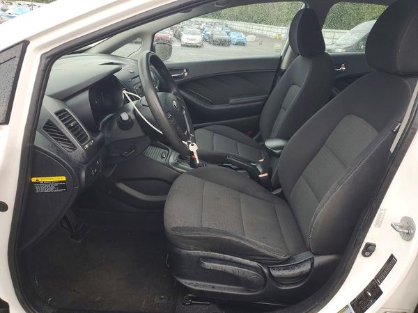 2014 KIA FORTE LX, EX