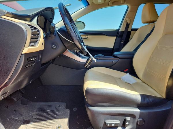 2016 LEXUS NX 300h Luxury