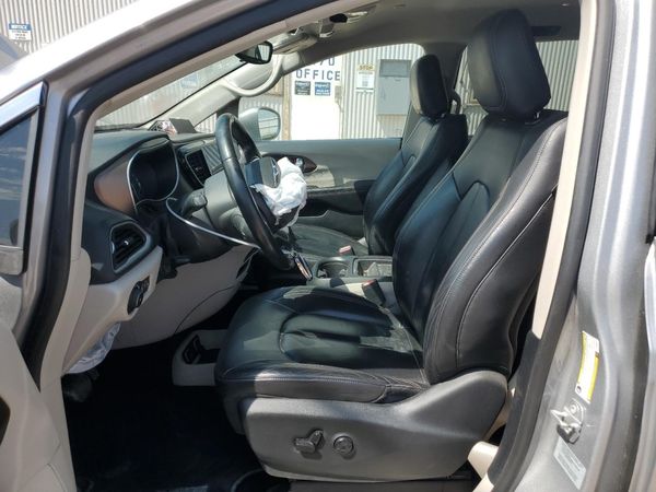 2017 CHRYSLER PACIFICA