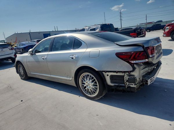 2016 LEXUS LS 460
