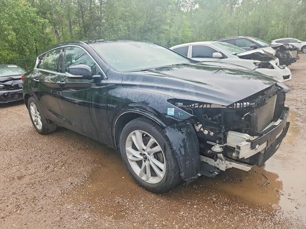 2018 INFINITI QX30