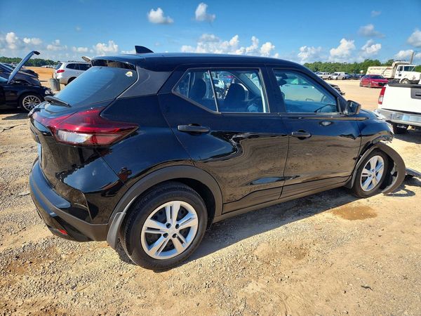 2025 NISSAN KICKS PLAY S