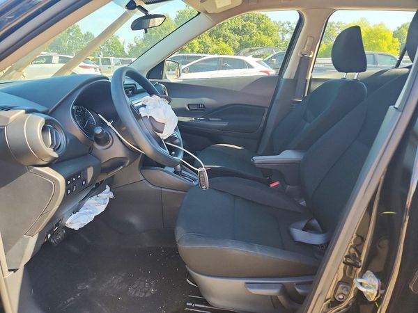 2025 NISSAN KICKS PLAY S