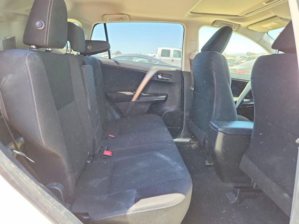 2015 TOYOTA RAV4 XLE (M Grade)
