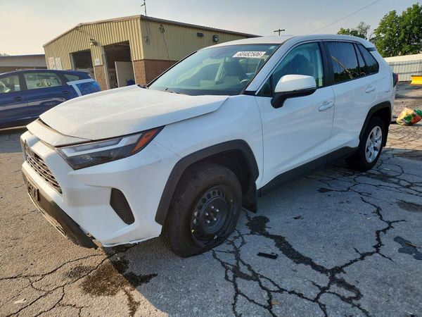 2024 TOYOTA RAV4 LE