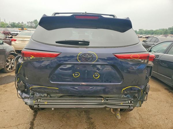 2022 TOYOTA HIGHLANDER