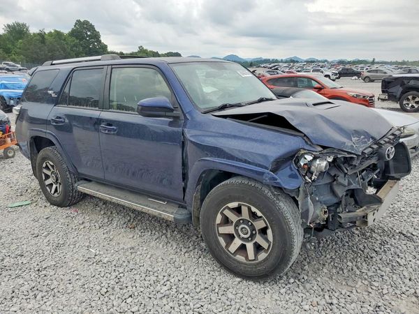 2018 TOYOTA 4RUNNER