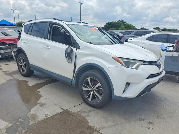 2018 TOYOTA RAV4 Adventure/XLE