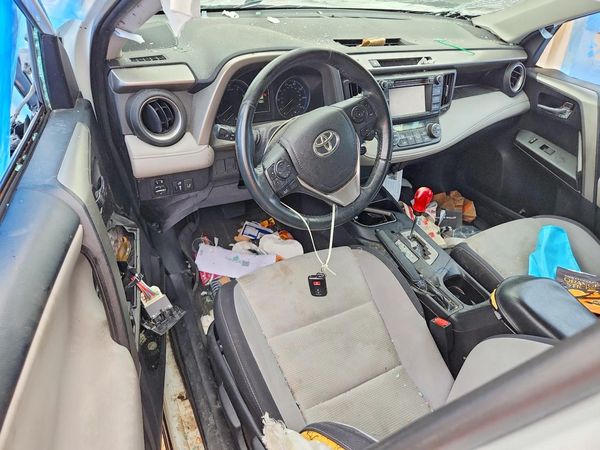 2018 TOYOTA RAV4 Adventure/XLE