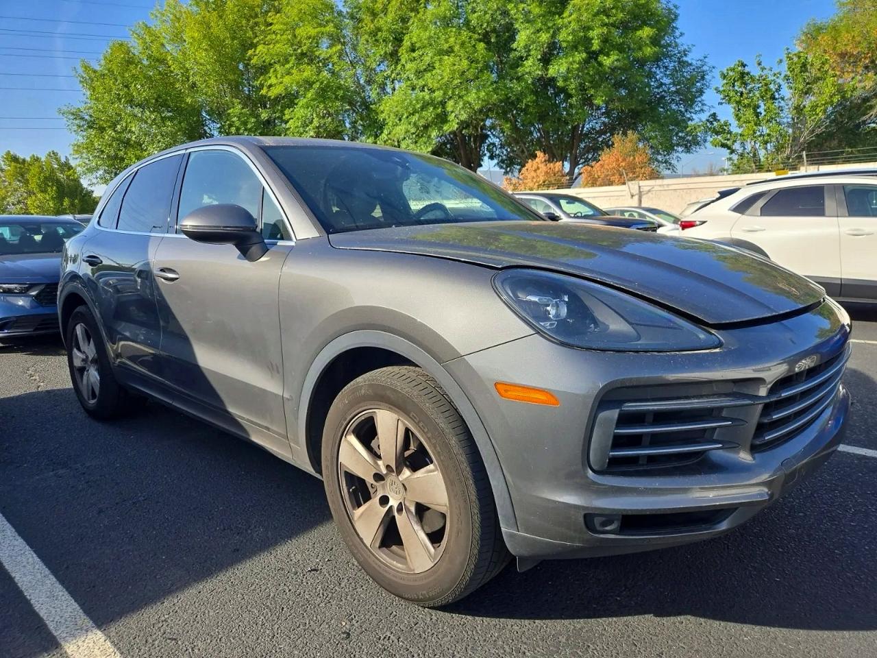 2020 PORSCHE CAYENNE