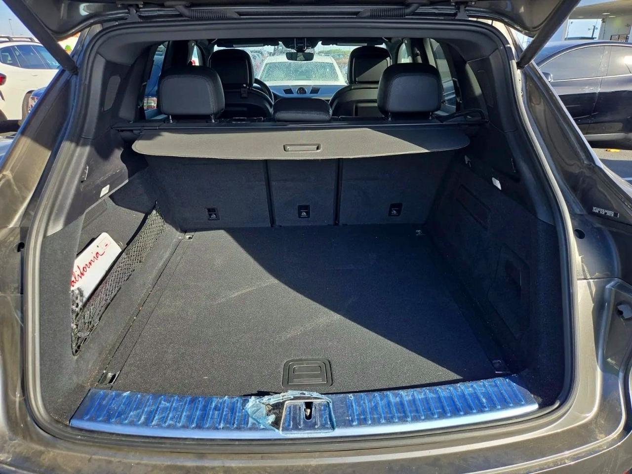 2020 PORSCHE CAYENNE