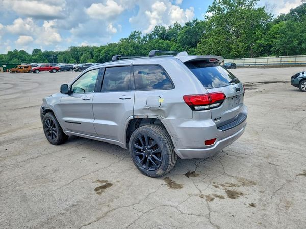 2020 JEEP GRAND CHEROKEE Laredo