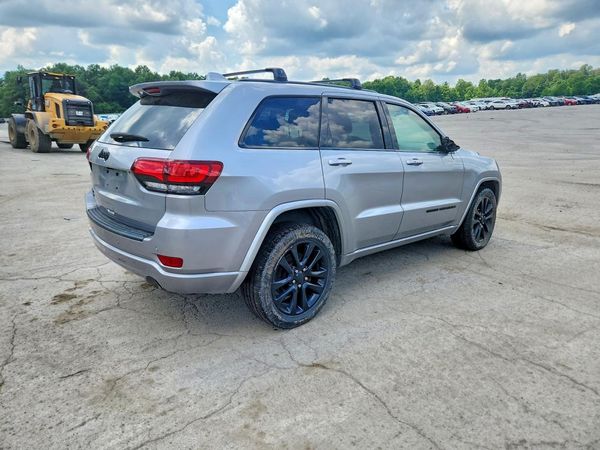 2020 JEEP GRAND CHEROKEE Laredo