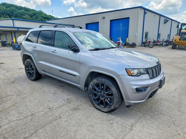 2020 JEEP GRAND CHEROKEE Laredo