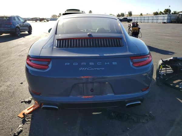 2018 PORSCHE 911