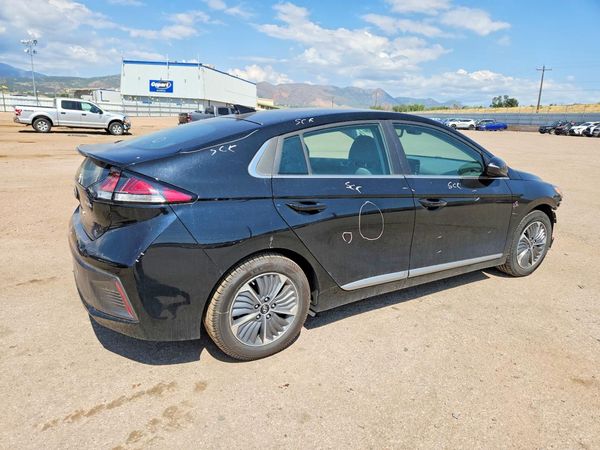 2022 HYUNDAI IONIQ SEL