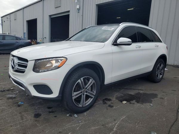 2018 MERCEDES-BENZ GLC GLC300