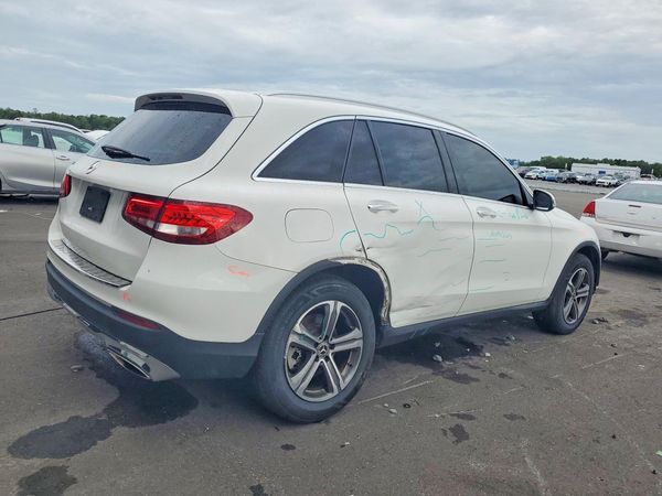 2018 MERCEDES-BENZ GLC GLC300