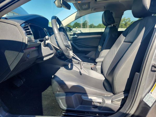 2019 VOLKSWAGEN JETTA SEL