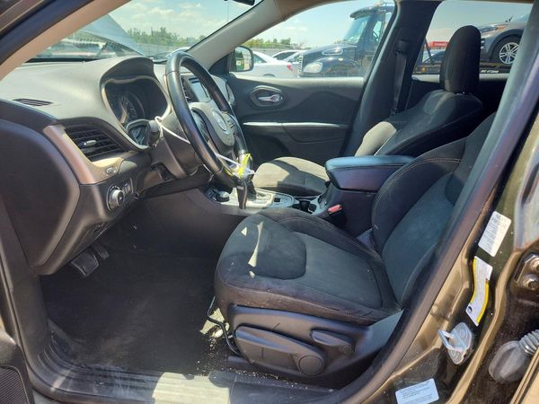 2015 JEEP CHEROKEE LATITUDE 4X4