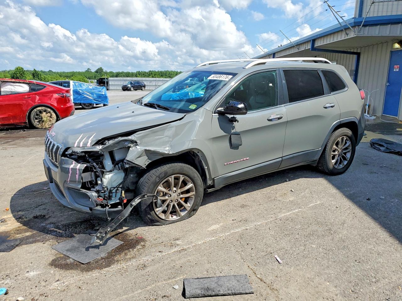 2019 JEEP CHEROKEE LATITUDE PLUS 4X4
