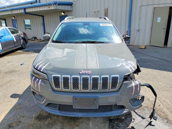 2019 JEEP CHEROKEE LATITUDE PLUS 4X4
