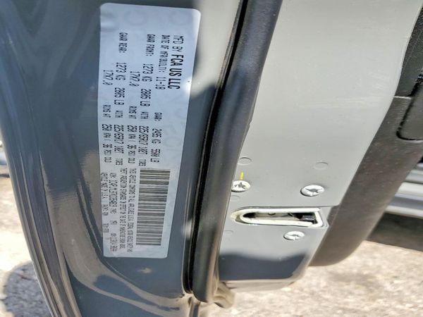 2019 JEEP CHEROKEE LATITUDE PLUS 4X4