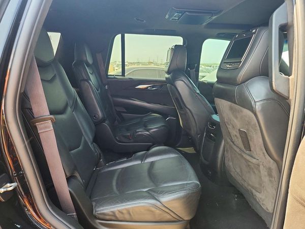 2016 CADILLAC ESCALADE Platinum