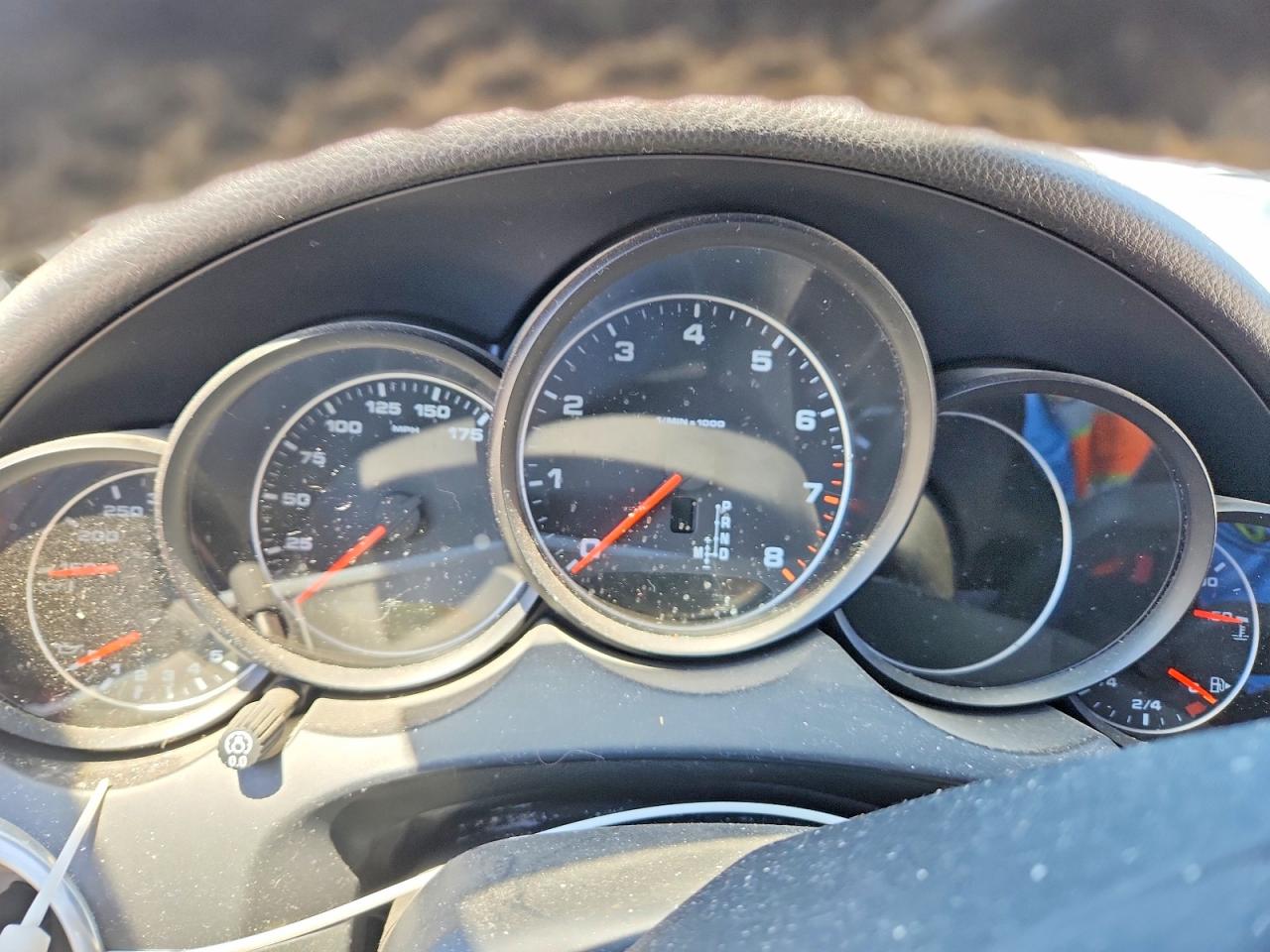 2014 PORSCHE CAYENNE