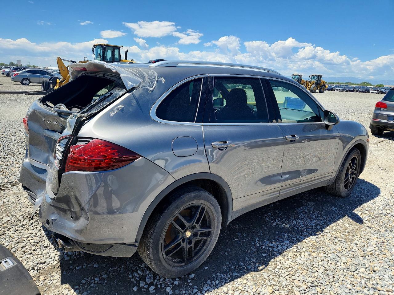 2014 PORSCHE CAYENNE
