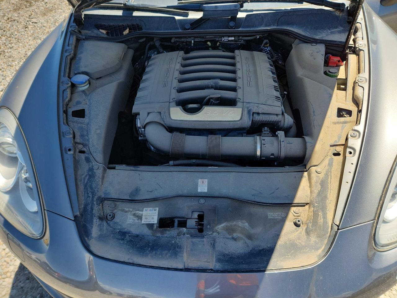 2014 PORSCHE CAYENNE