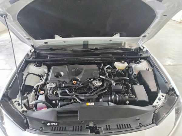 2026 TOYOTA CAMRY — Engine bay