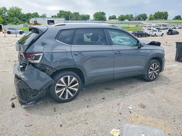 2022 VOLKSWAGEN TAOS