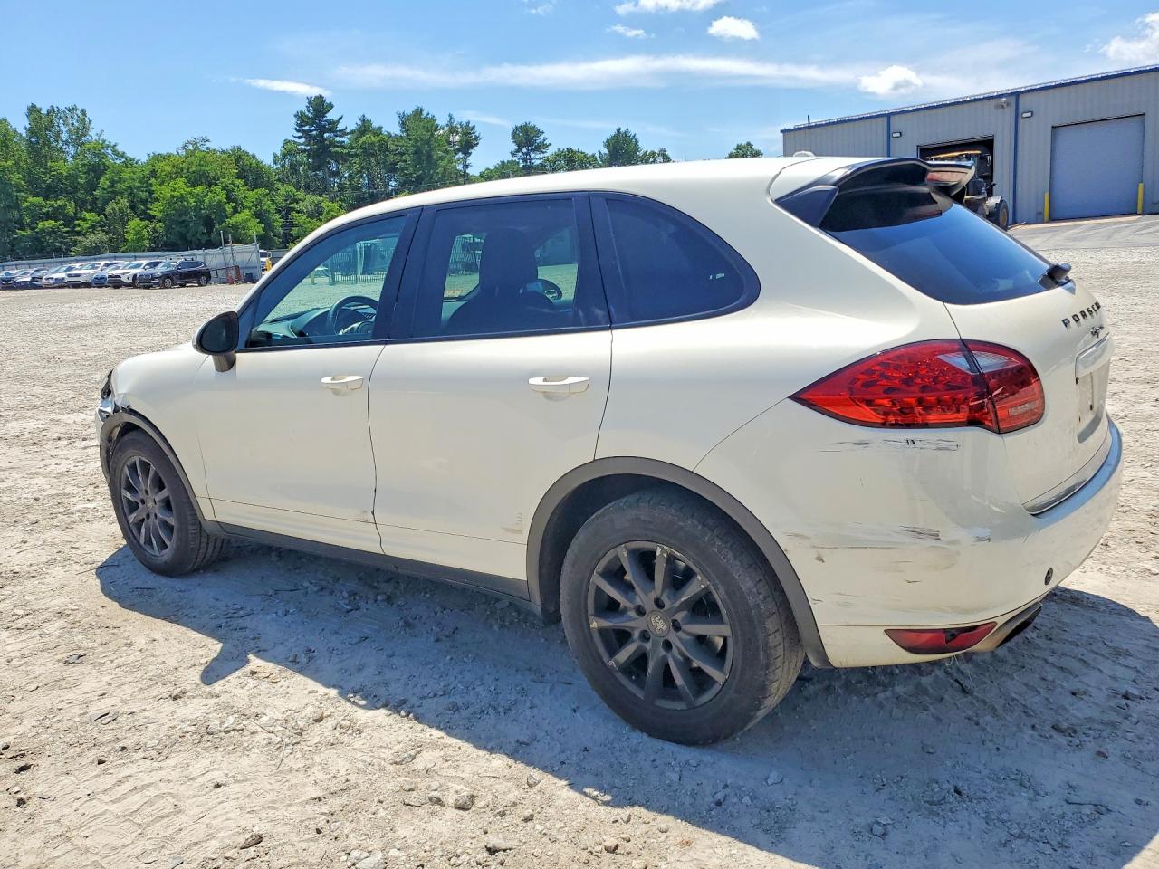 2011 PORSCHE CAYENNE
