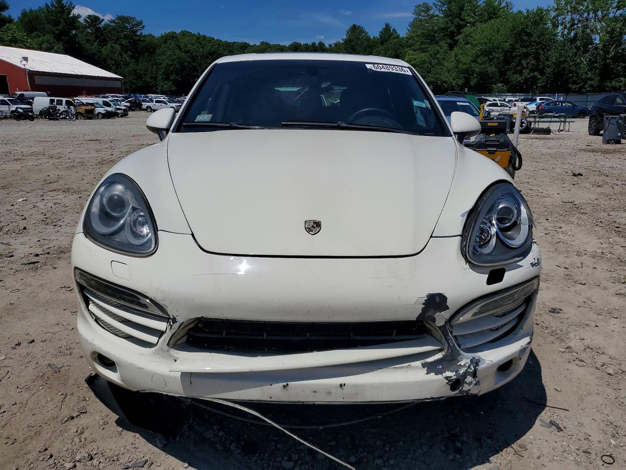 2011 PORSCHE CAYENNE