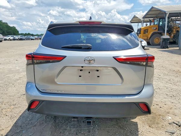 2022 TOYOTA HIGHLANDER L