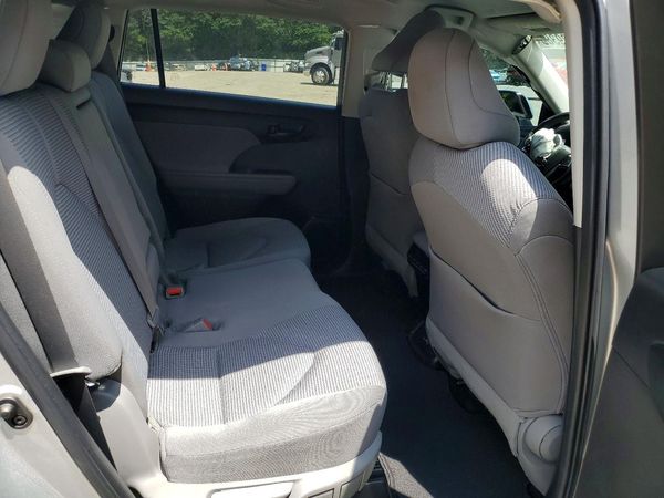 2022 TOYOTA HIGHLANDER L