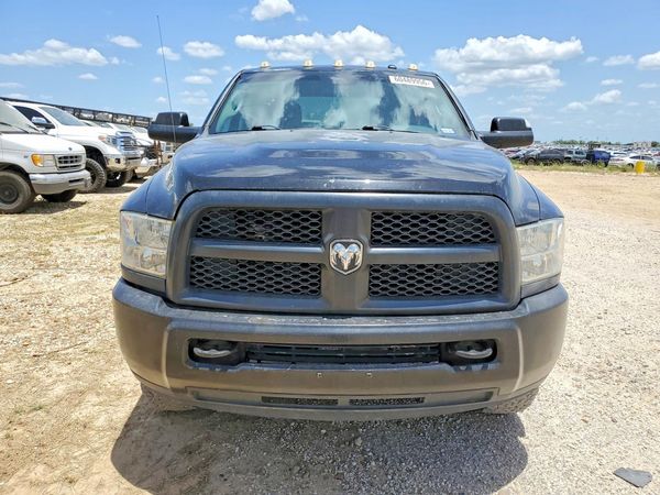 2016 RAM 2500 ST