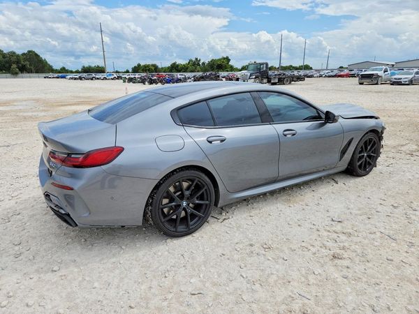 2023 BMW 840I